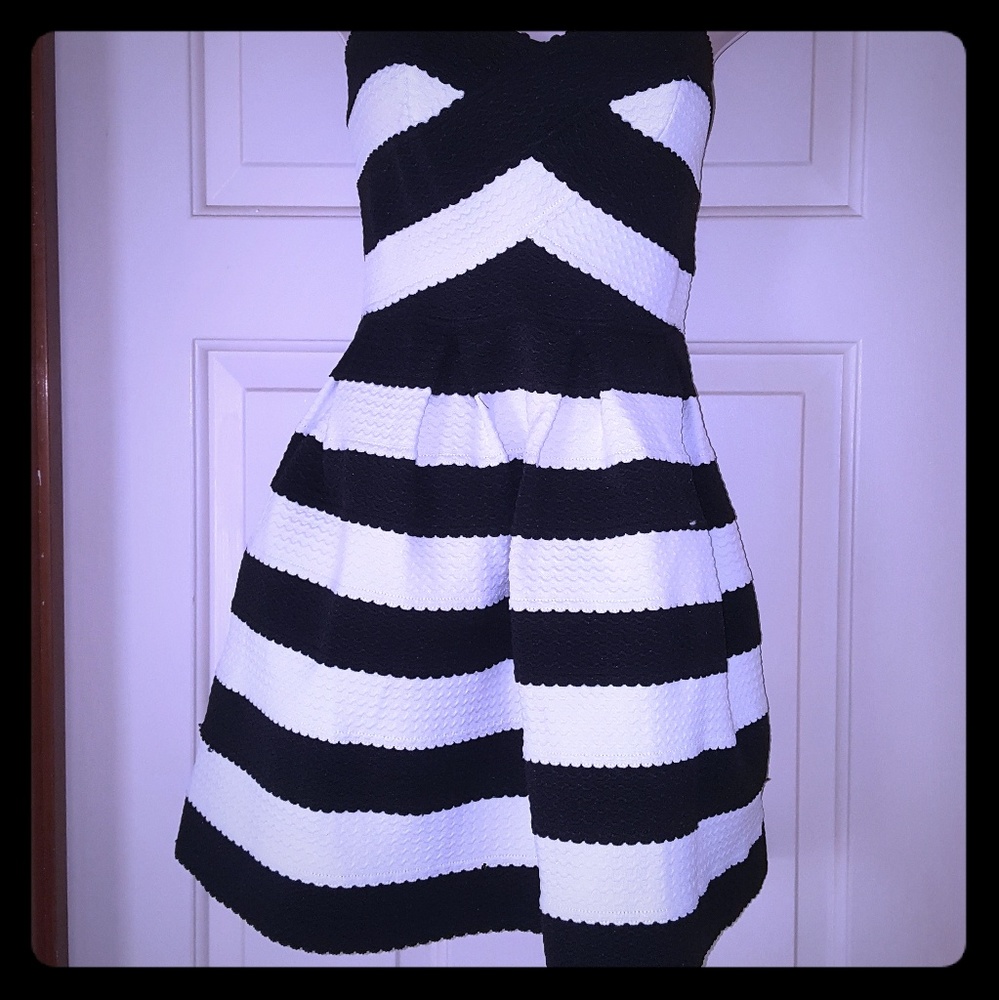 Brand New StylishTrendy Strapless Dress